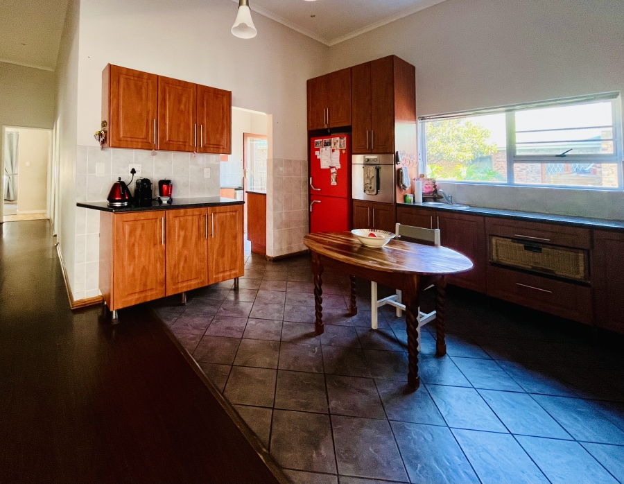 3 Bedroom Property for Sale in Sandbaai Western Cape